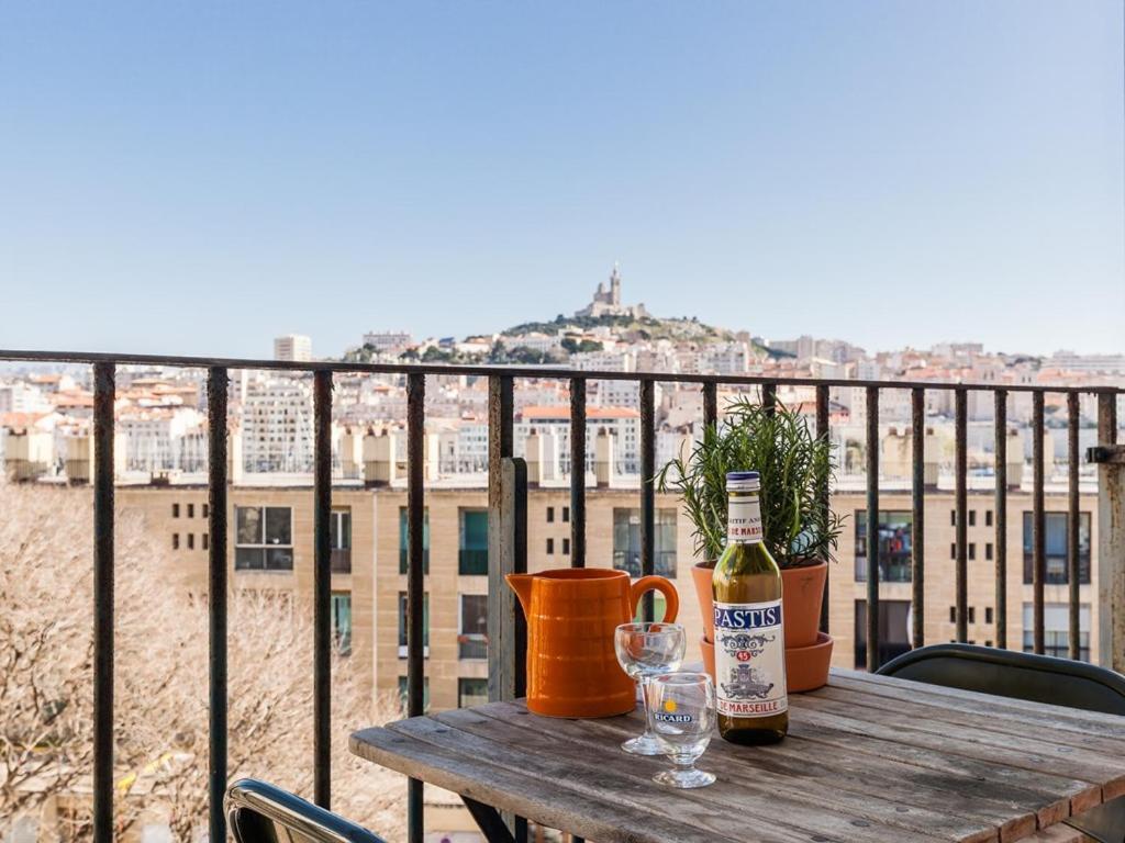 Le Ptit Jaune- Terrasse Sur Le Vieux Port Marseille Eksteriør billede